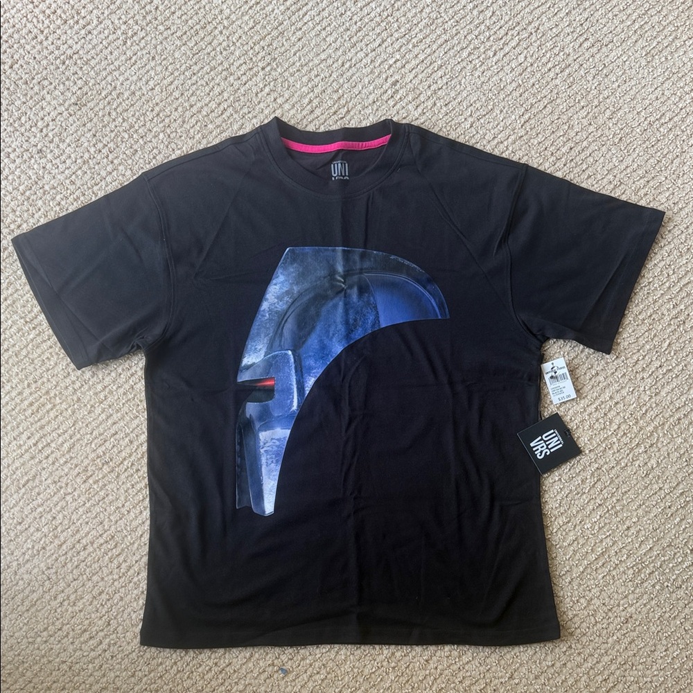 Star Wars: The Mandalorian Mando Helmet graphic t-shirt in black size M